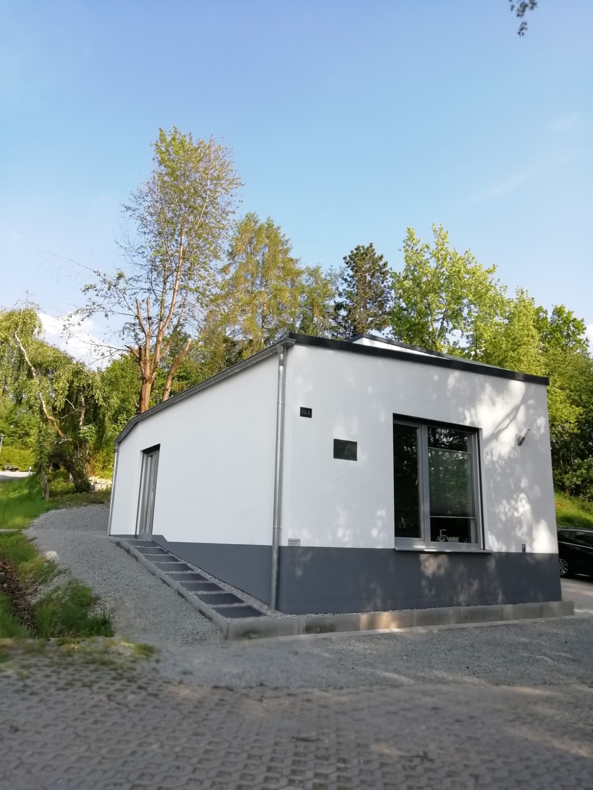 Außenansicht der Praxis in Hebertsfelden